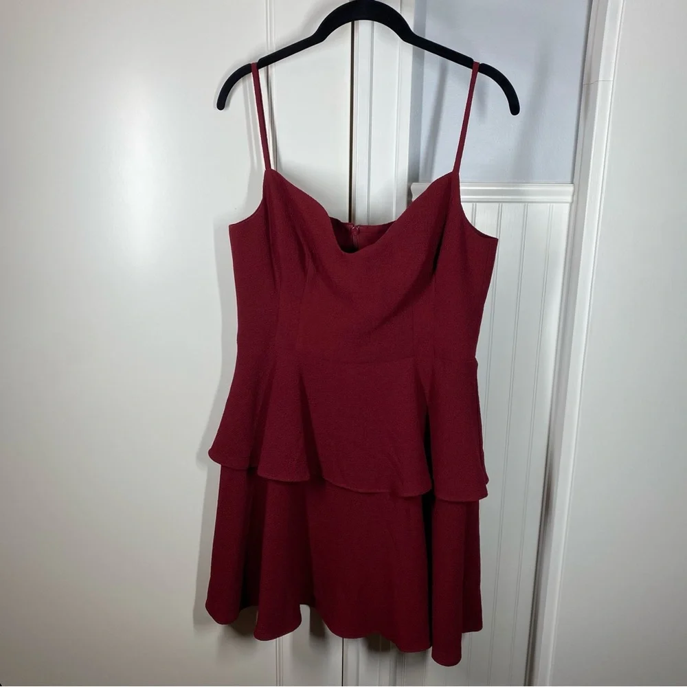 BLACK HALO Belen‎ Tiered Ruffle Spaghetti Strap Mini Dress in Mulberry size 10
